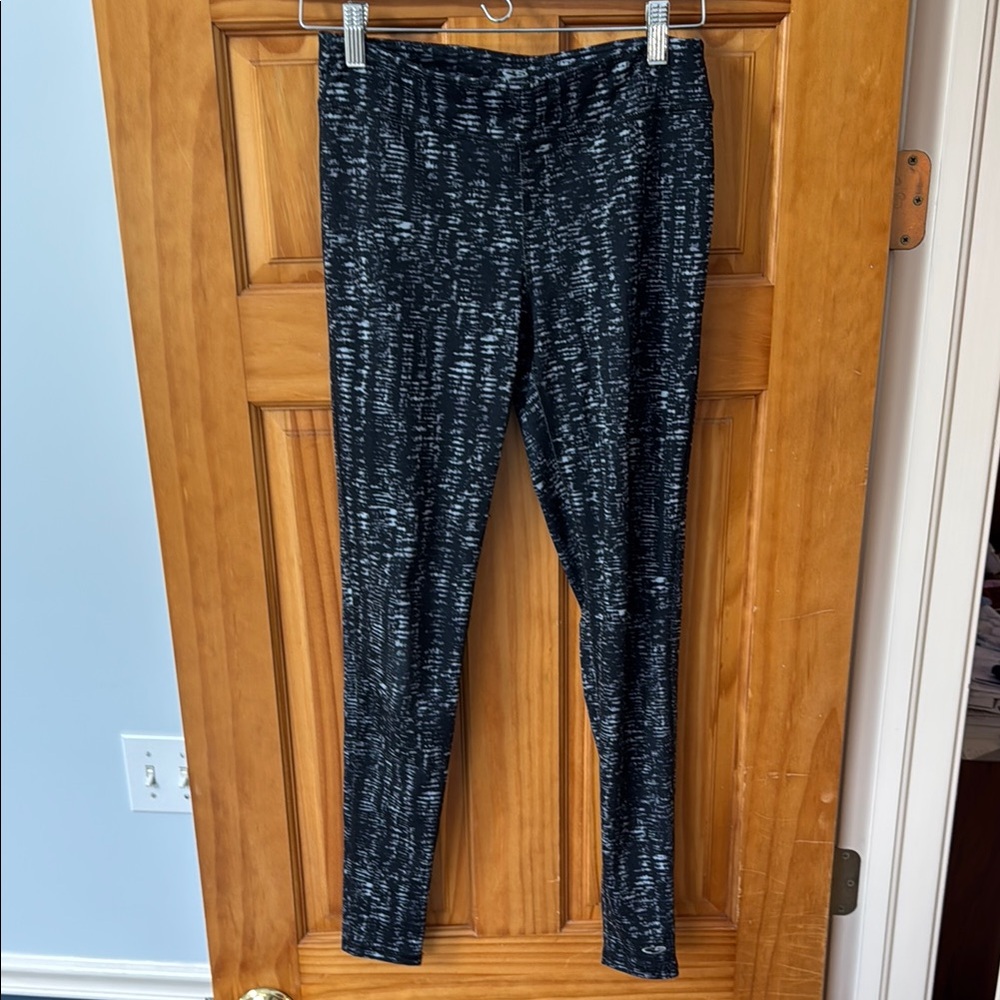 Black and White Patterned Athletic Leggings
